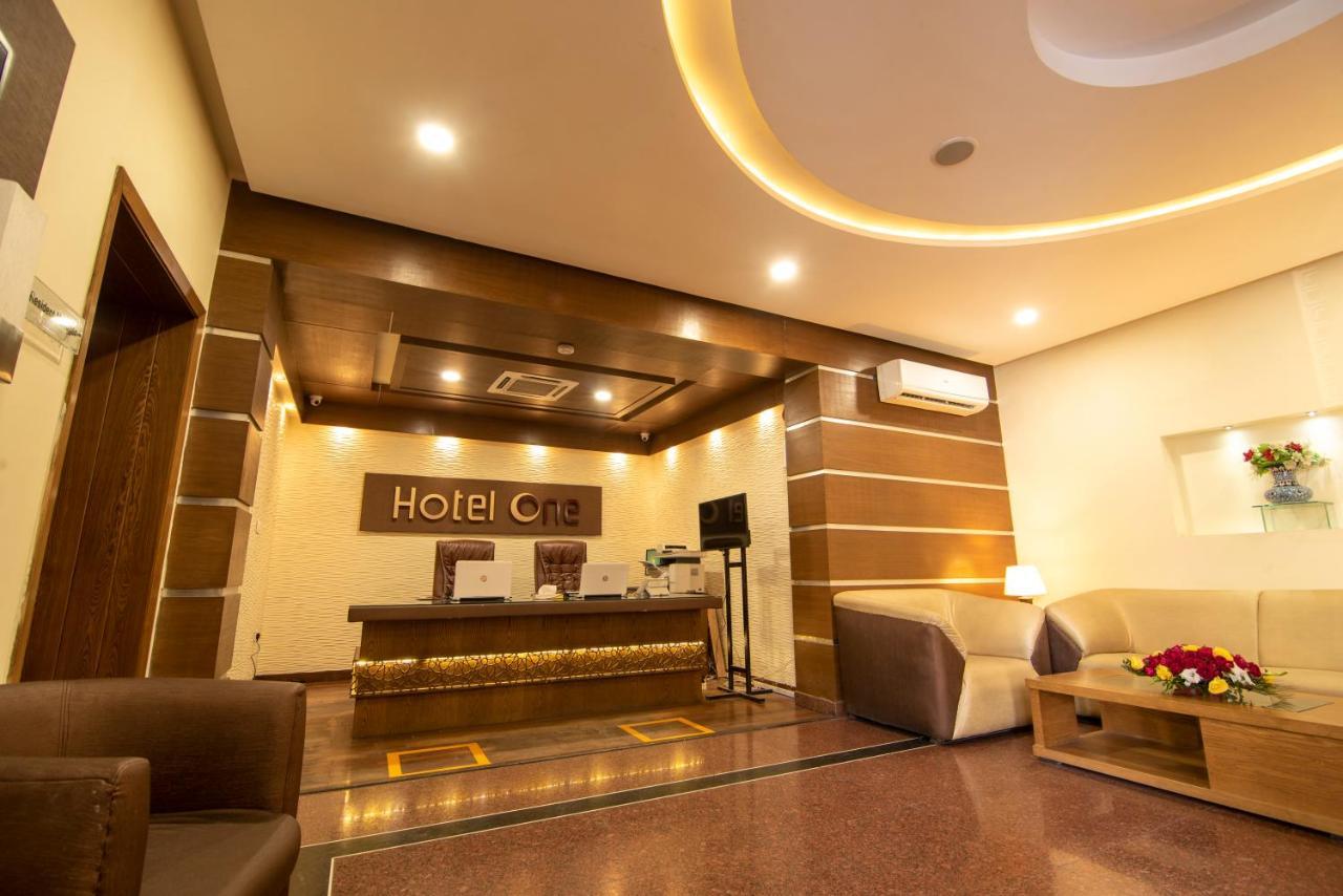Hotel One Tariq Road Multan Exterior photo