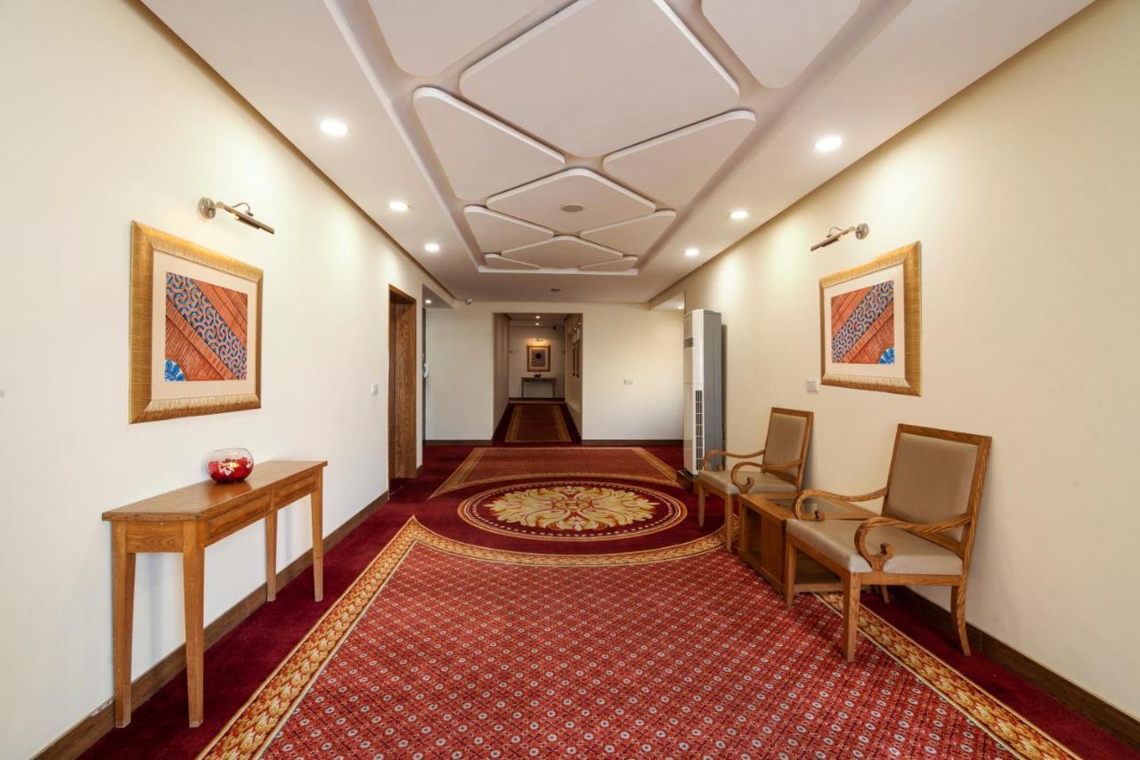 Hotel One Tariq Road Multan Exterior photo