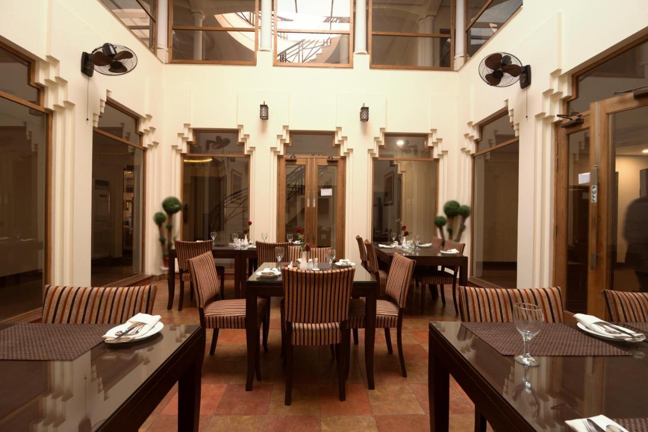 Hotel One Tariq Road Multan Exterior photo
